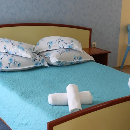 Bed and Breakfast Meteor Κλουζ-Ναπόκα
