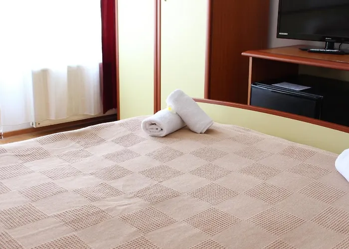 Meteor Bed & Breakfast